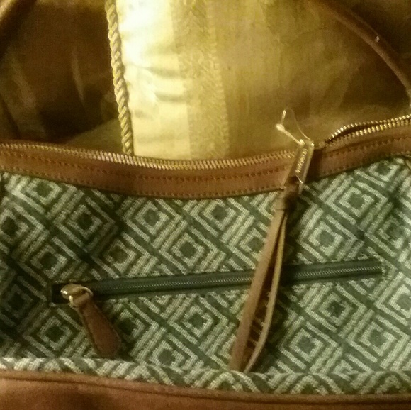 Liz Claiborne - Picture 2 of 2